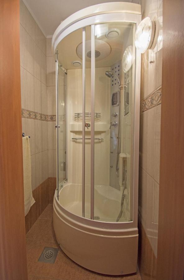 Apartments Oaza Драмал Екстериор снимка