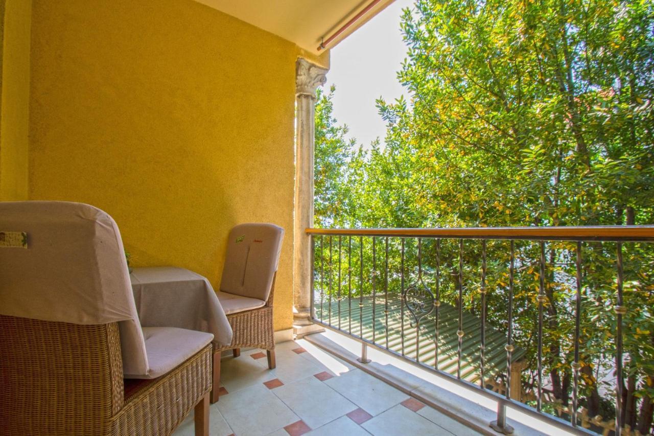 Apartments Oaza Драмал Екстериор снимка