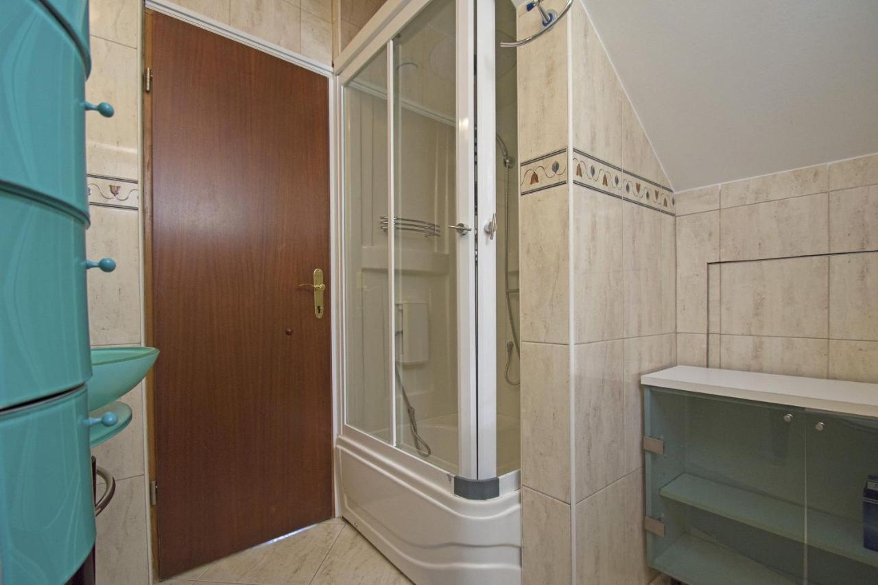 Apartments Oaza Драмал Екстериор снимка