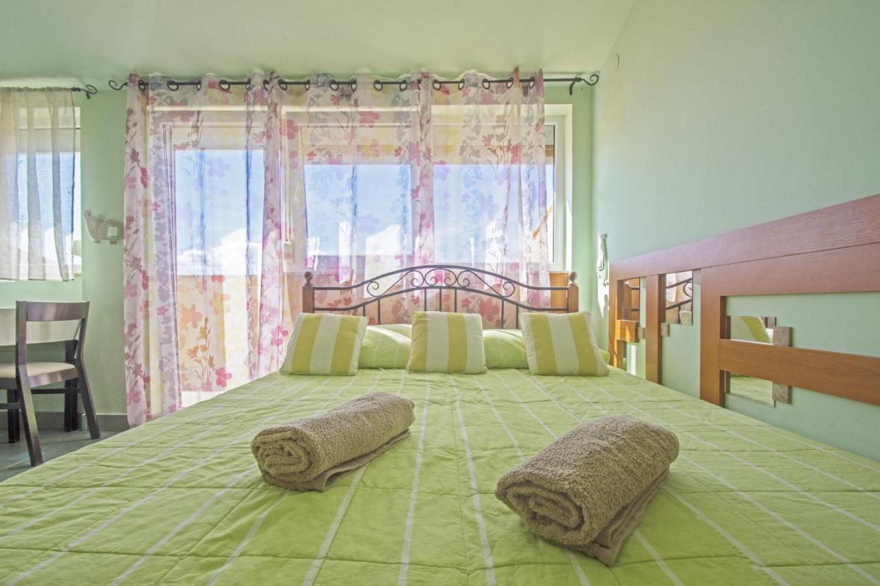 Apartments Oaza Драмал Екстериор снимка