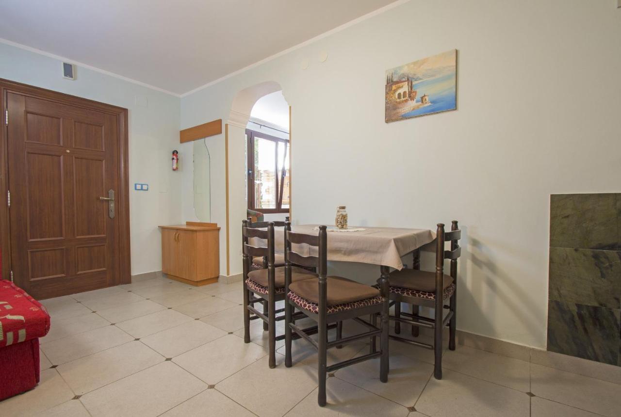 Apartments Oaza Драмал Екстериор снимка